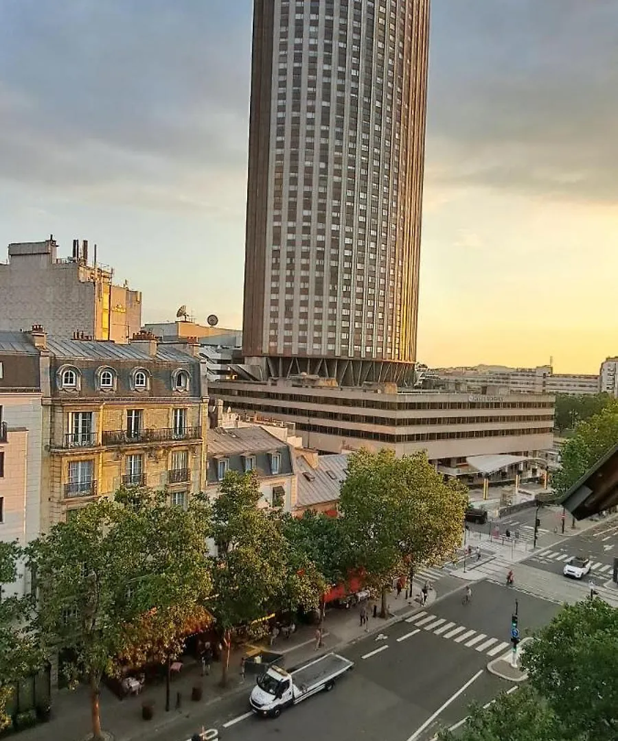 Apartment Studio Arc De Triomphe Champs Elysees Paris France